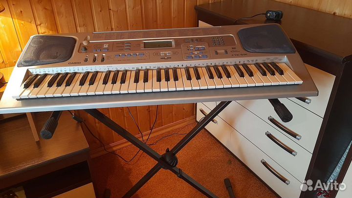 Синтезатор casio