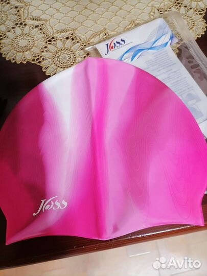 Очки и шапочка для плавания