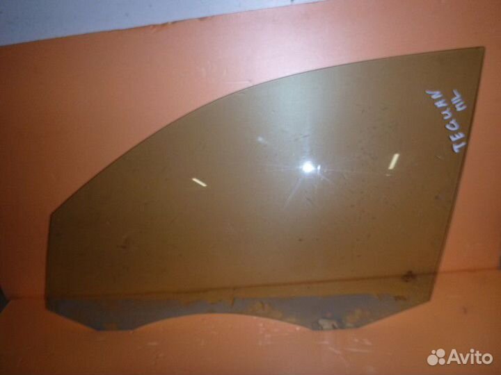 Стекло двери передней левой Volkswagen tiguan 2011