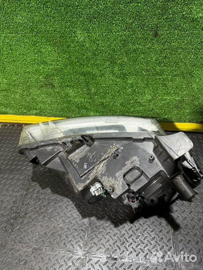 Фара левая Nissan Qashqai 1.5 2008