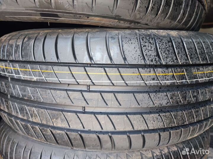 Michelin Primacy 3 215/55 R18