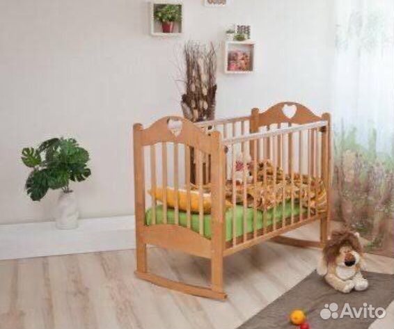 Детская кроватка с матрасом