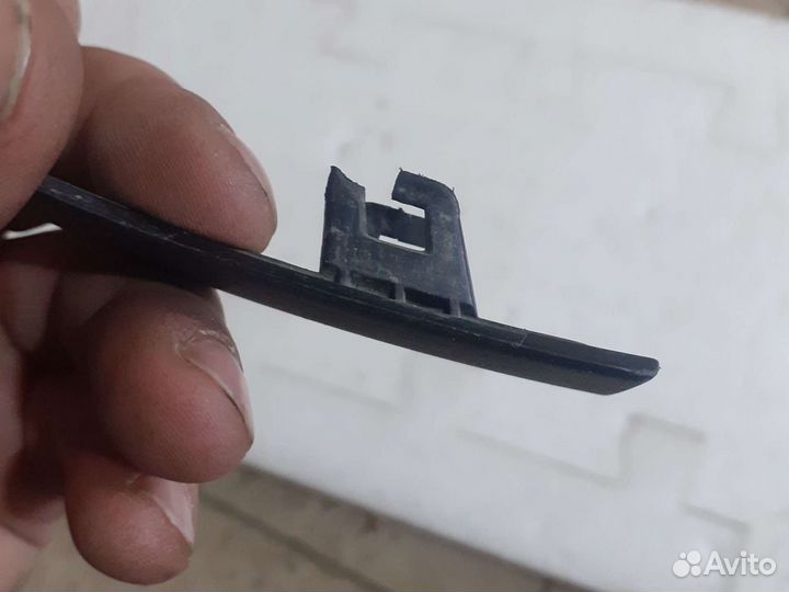 Накладка переднего бампера прав Range Rover Velar