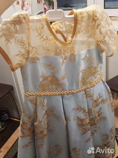 Нарядное платье для девочки