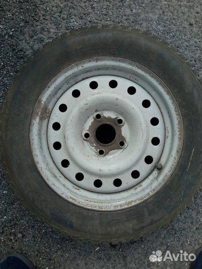 R15 Nokian Tyres Hakkapeliitta 2 195/65, PCD 5x98 DIA 10