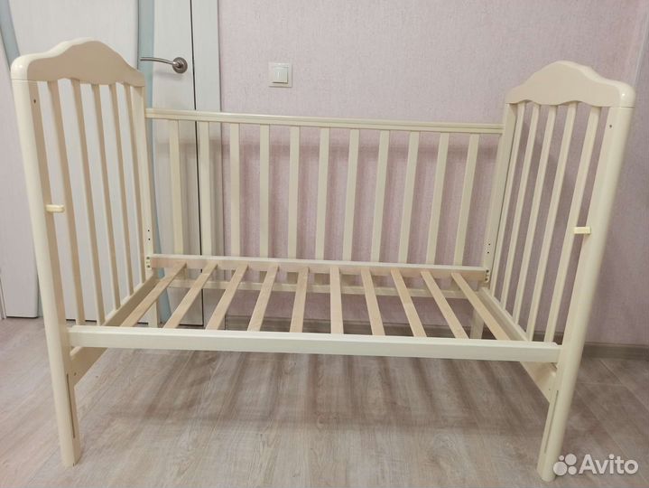 Детская кровать с матрасом