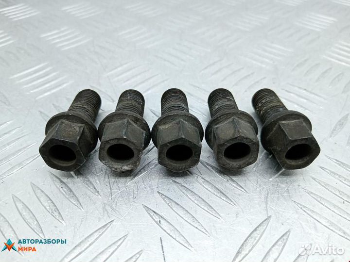 Болт колесный Skoda Fabia 2 (5J) 2009 701601139B