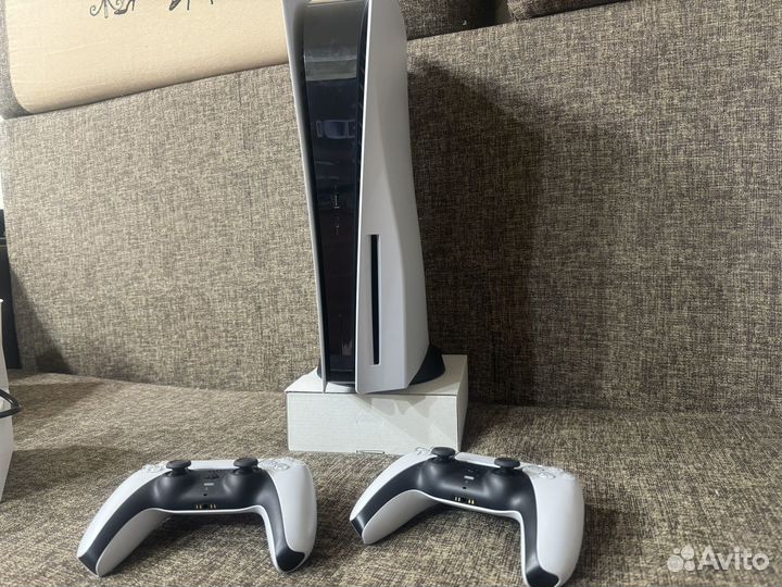 Игровая консоль PlayStation 5, CFI-1200A, 825гб