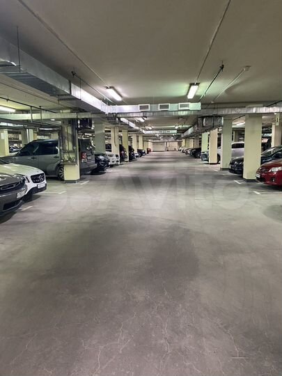 Машиноместо, 14 м²