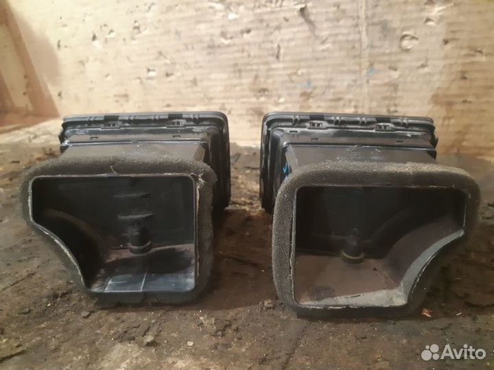 Воздуховод печки Volkswagen Jetta 5