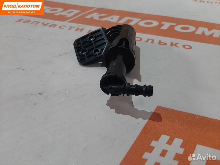 Форсунка омывателя фары правой Kia Sportage 4 2016