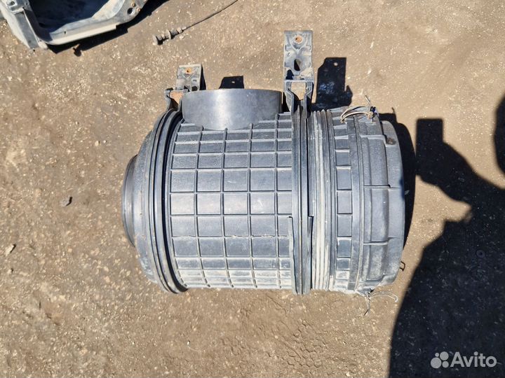 Корпус воздушного фильтра Renault Premium Dxi