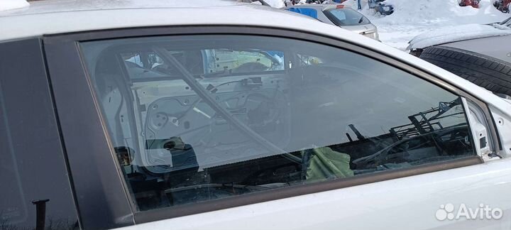 Боковое переднее стекло Форд Фокус 2 купе