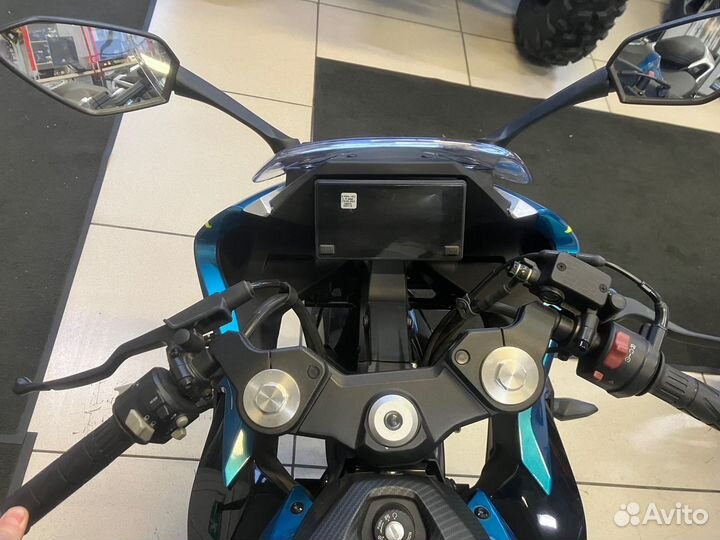 Мотоцикл cfmoto 300 SR (ABS)