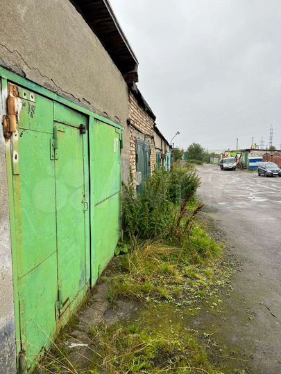 Гараж, > 30 м²