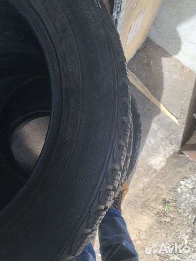 Gislaved Nord Frost 5 235/55 R17 103T