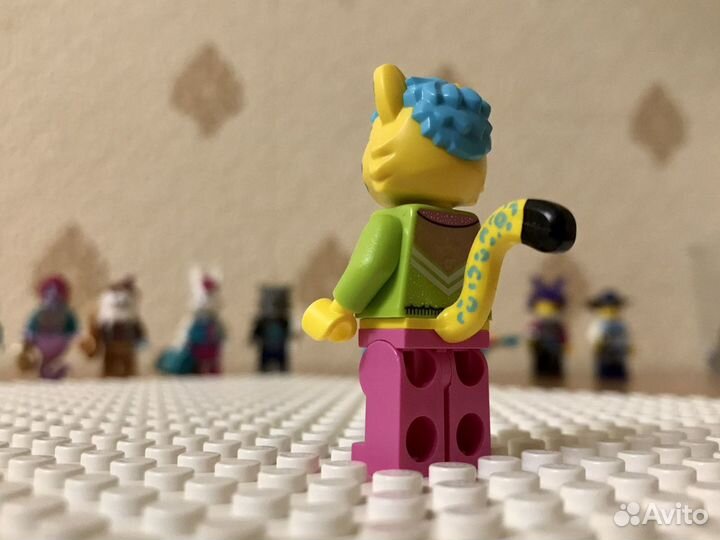 Минифигурка lego vidiyo dj cheetah