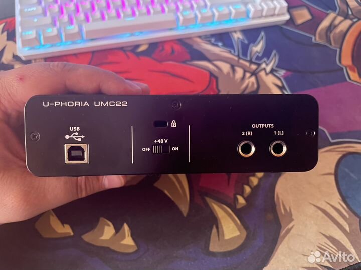 Behringer u phoria umc22