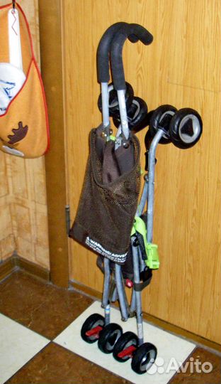 Детская прогулочная коляска трость