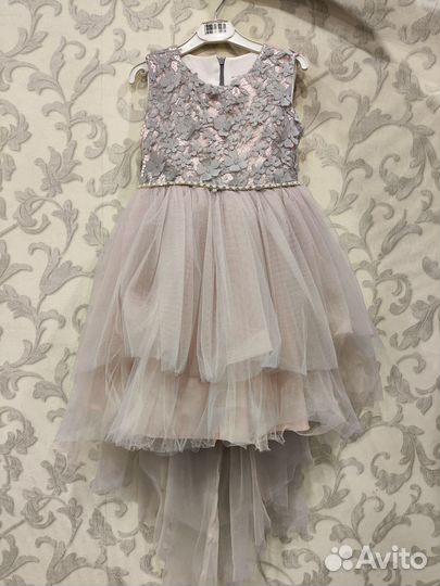 Нарядное платье