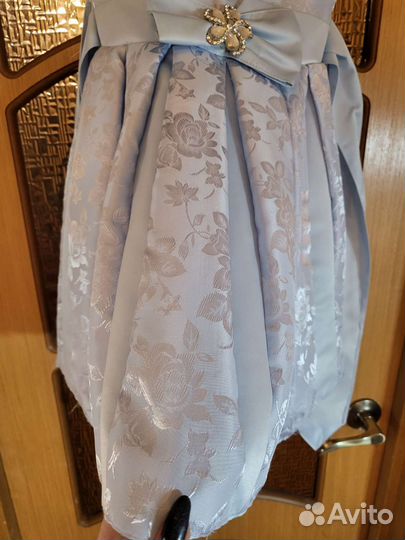 Нарядное платье для девочки на 5 лет. Размер 116