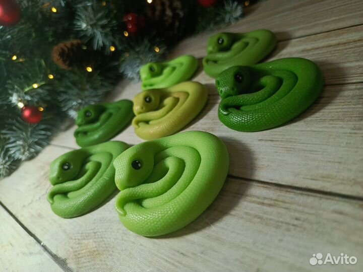 Змейки мыло новогодние