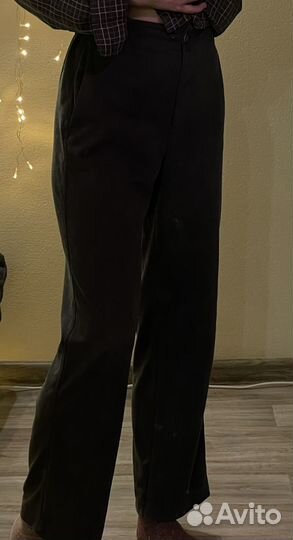 Серые эластичные брюки