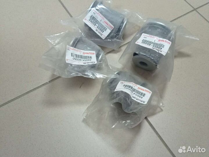 Сайлентблоки переднего нижнего рычага prado 150