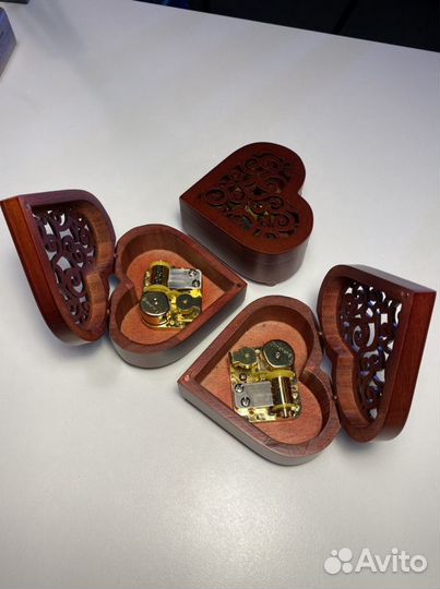 Музыкальная шкатулка подарок