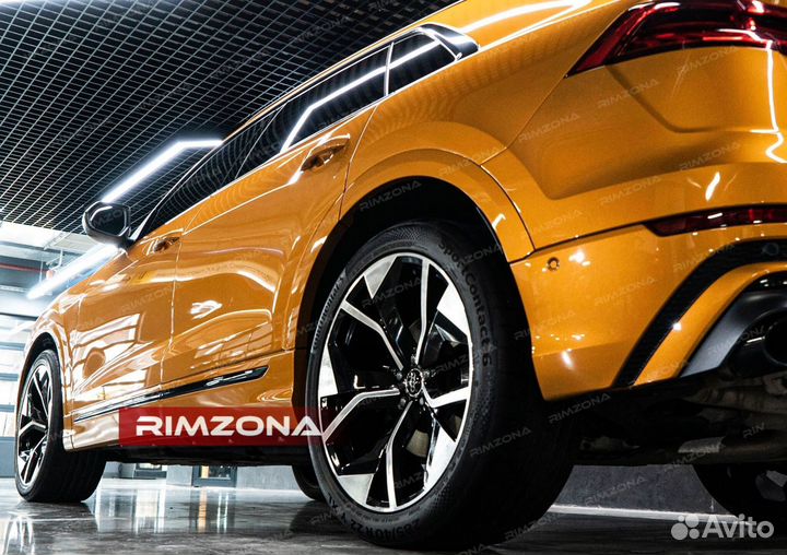 Кованые диски R22 на Audi RS8