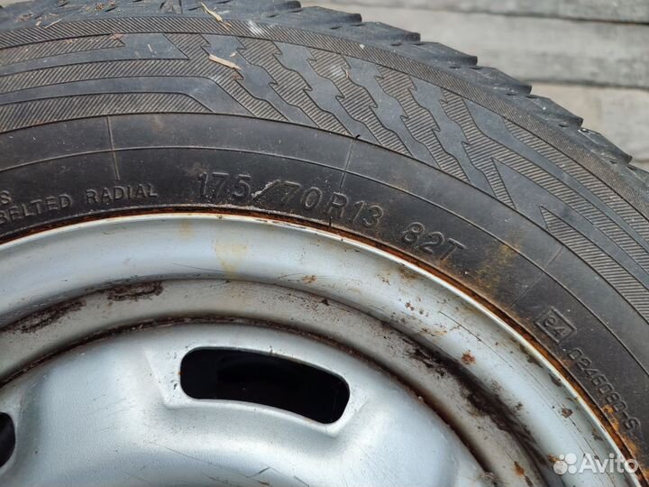 Yokohama Ice Guard Stud IG55 175/70 R13 82T