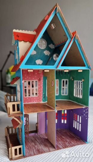 Домик кукольный с мебелью