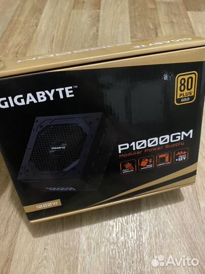Блок питания для пк 1000w Gigabyte
