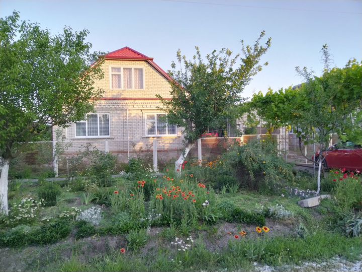 Дом 97,2 м² на участке 8 сот.