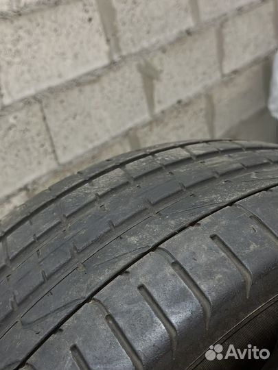 Pirelli P Zero 285/40 R21 и 315/35 R21 111Y