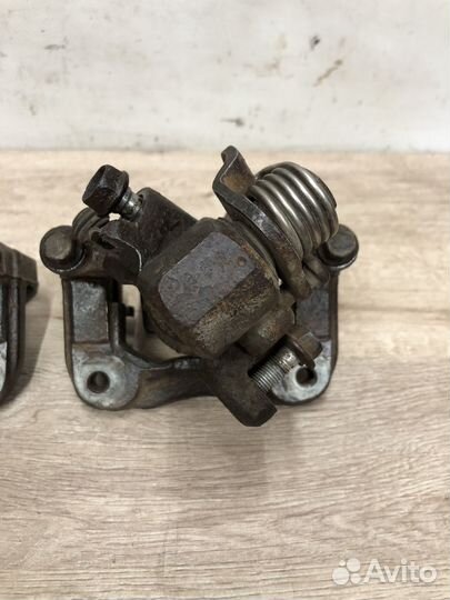 Суппорт задний Honda Civic 8 4d