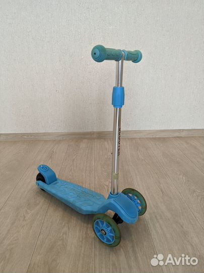 Самокат детский трехколесный