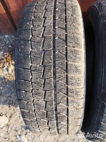 Dunlop Winter Maxx WM02 215/45 R17