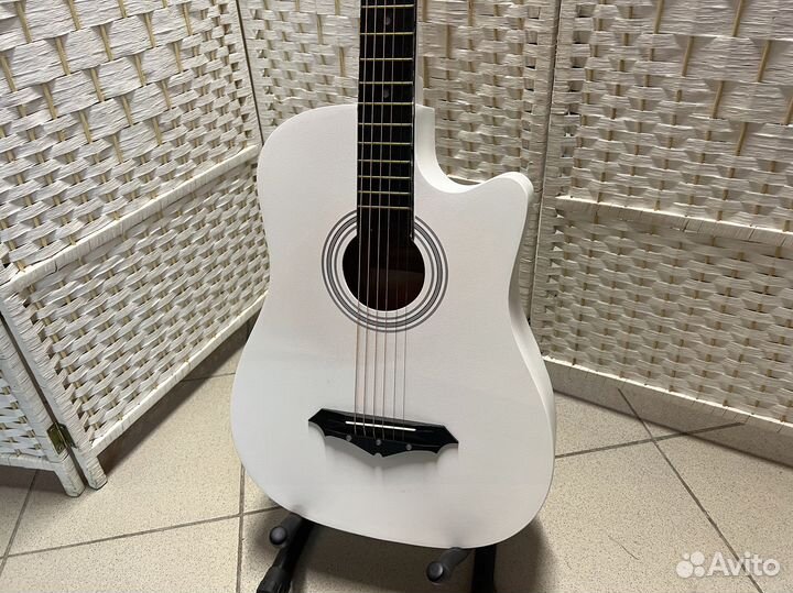 Гитара Акустика