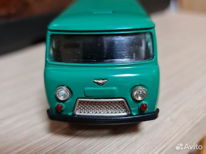 Модель автомобиля 1 43 УАЗ 452