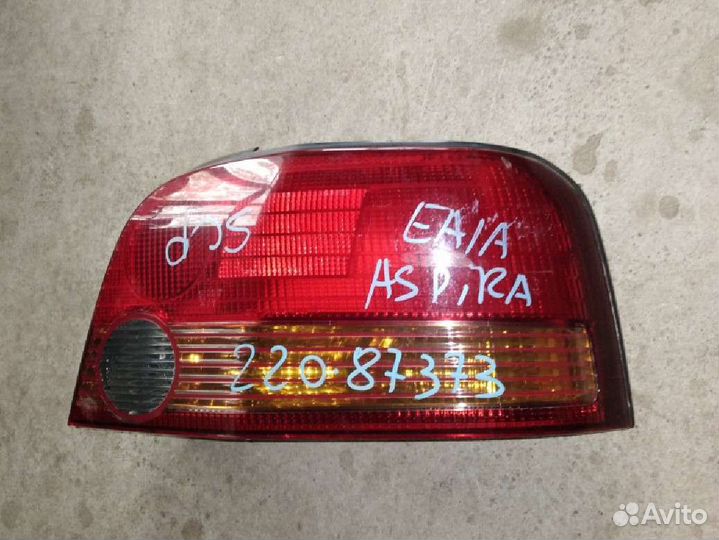 Правый фонарь Mitsubishi Galant EA 98 - 03 г. в