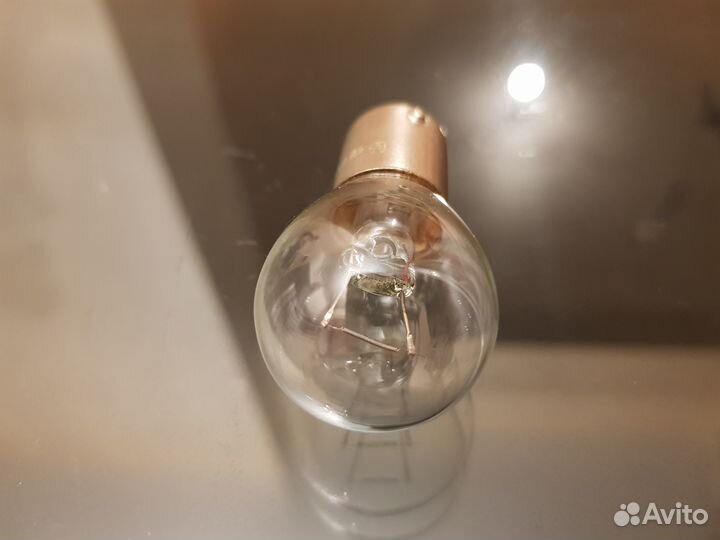 Лампа автомобильная заднего фонаря 12 v 21 w