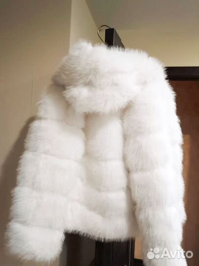 Искусственная шуба белая