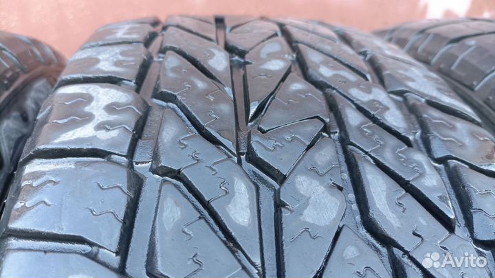 Presa PJ88 215/65 R16