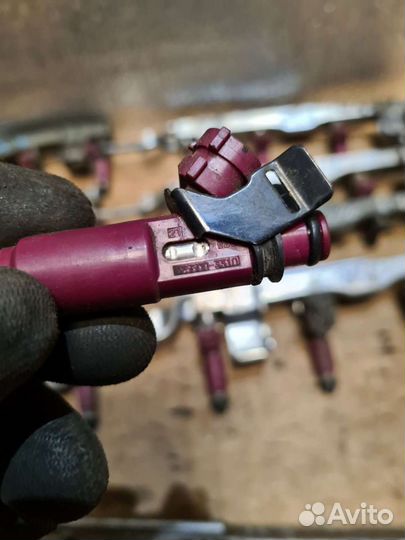 Топливная рампа с форсунками Mazda 3 BK 1.6