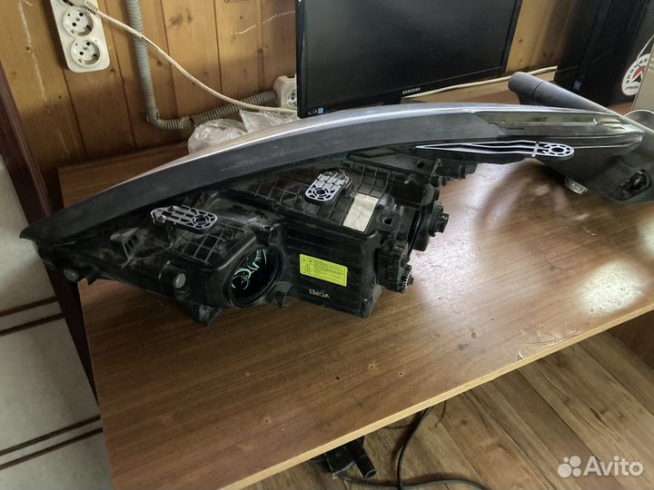 Фара правая Hyundai Santa Fe 3 2012-2016