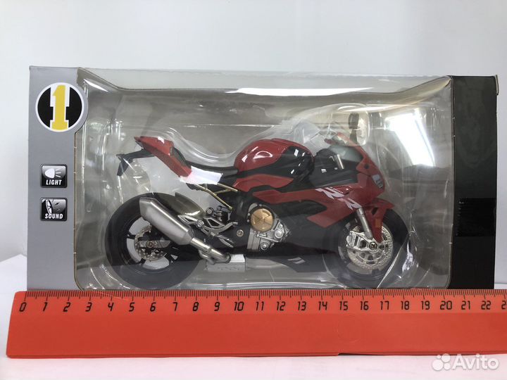 Honda 1000 RR (2017) 1:12