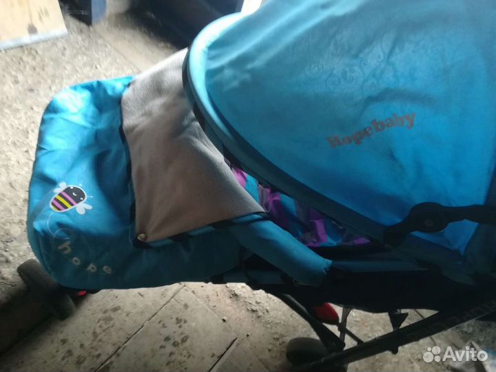 Прогулочная коляска трость