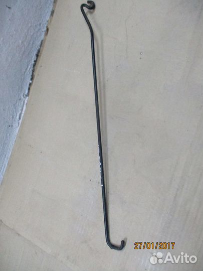 Упор капота Форд Фокус 2 рестайлинг,хэтчбек