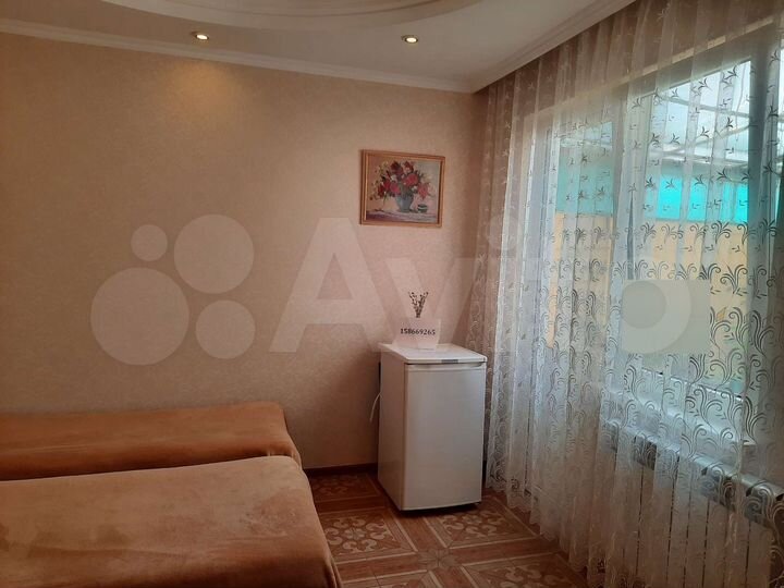 Комната 30 м² в 2-к., 1/3 эт.